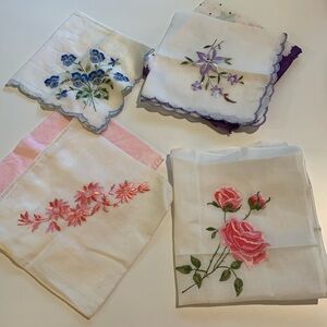 Vintage embroidered handkerchiefs set of 4